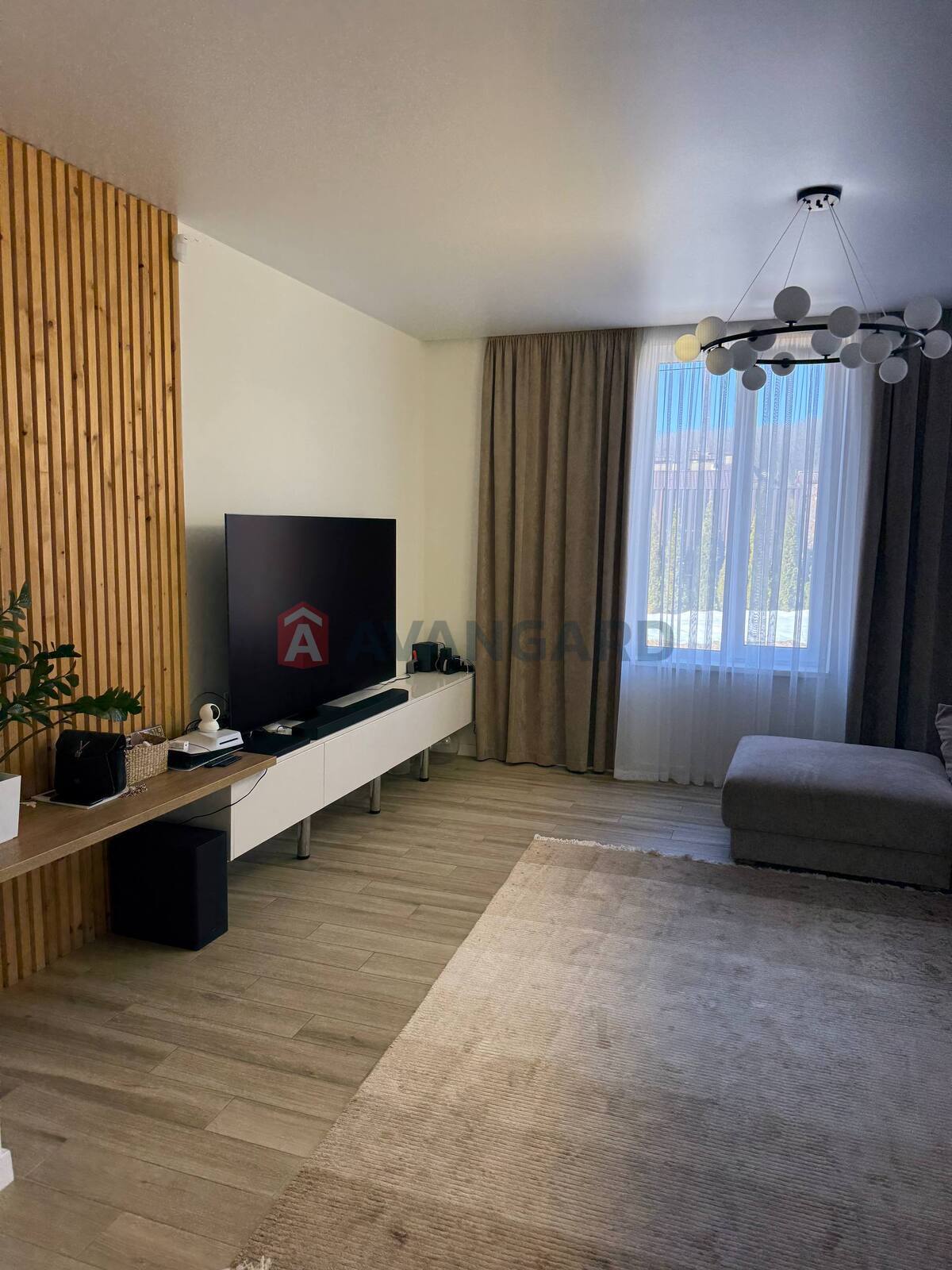 ��������, 170 ��.�. ���� 9