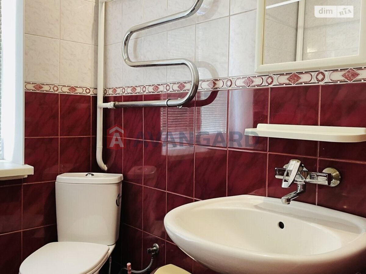 ���, 202 ��.�. ���� 24