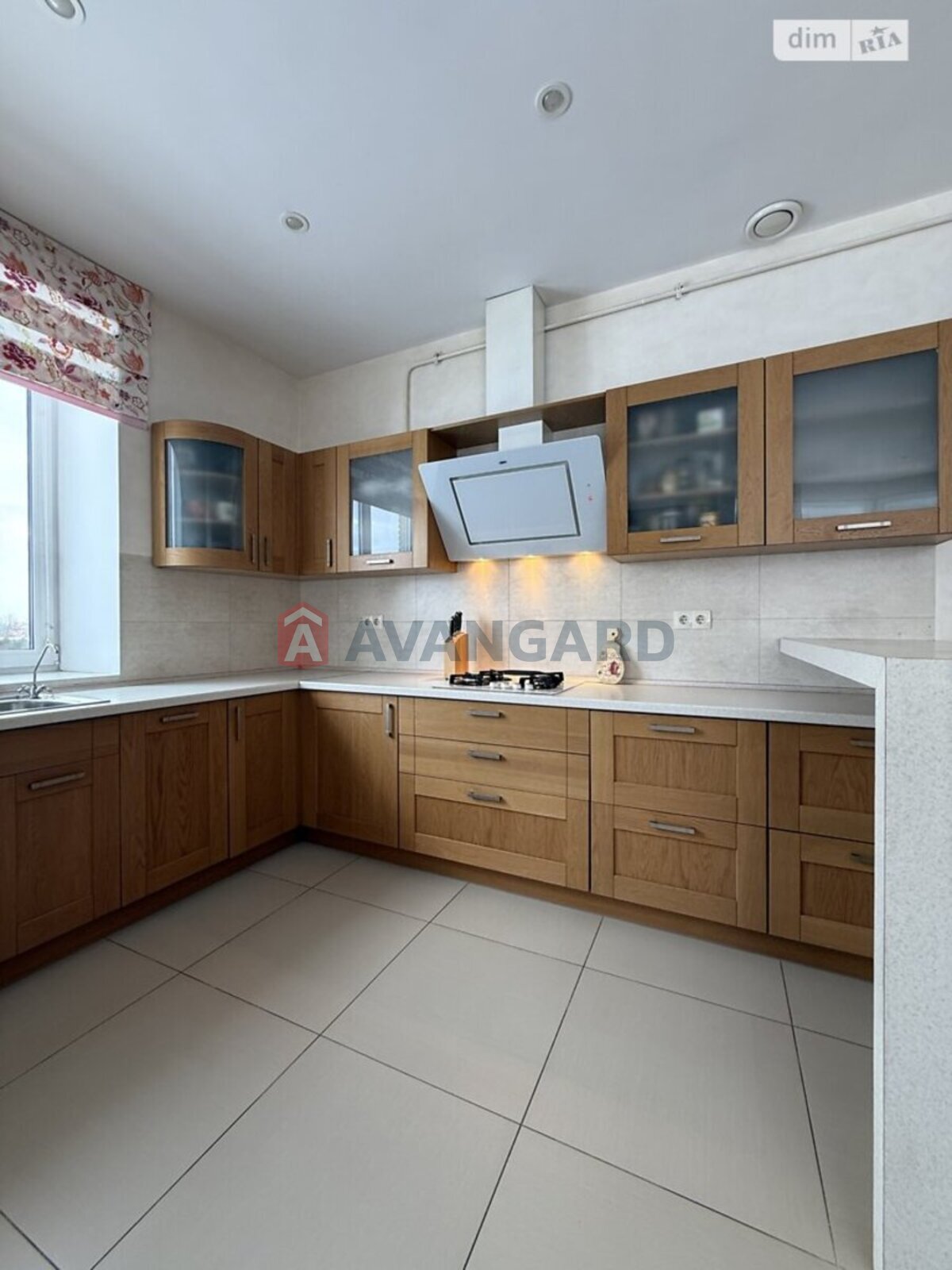 �������, 214 ��.�. ���� 15