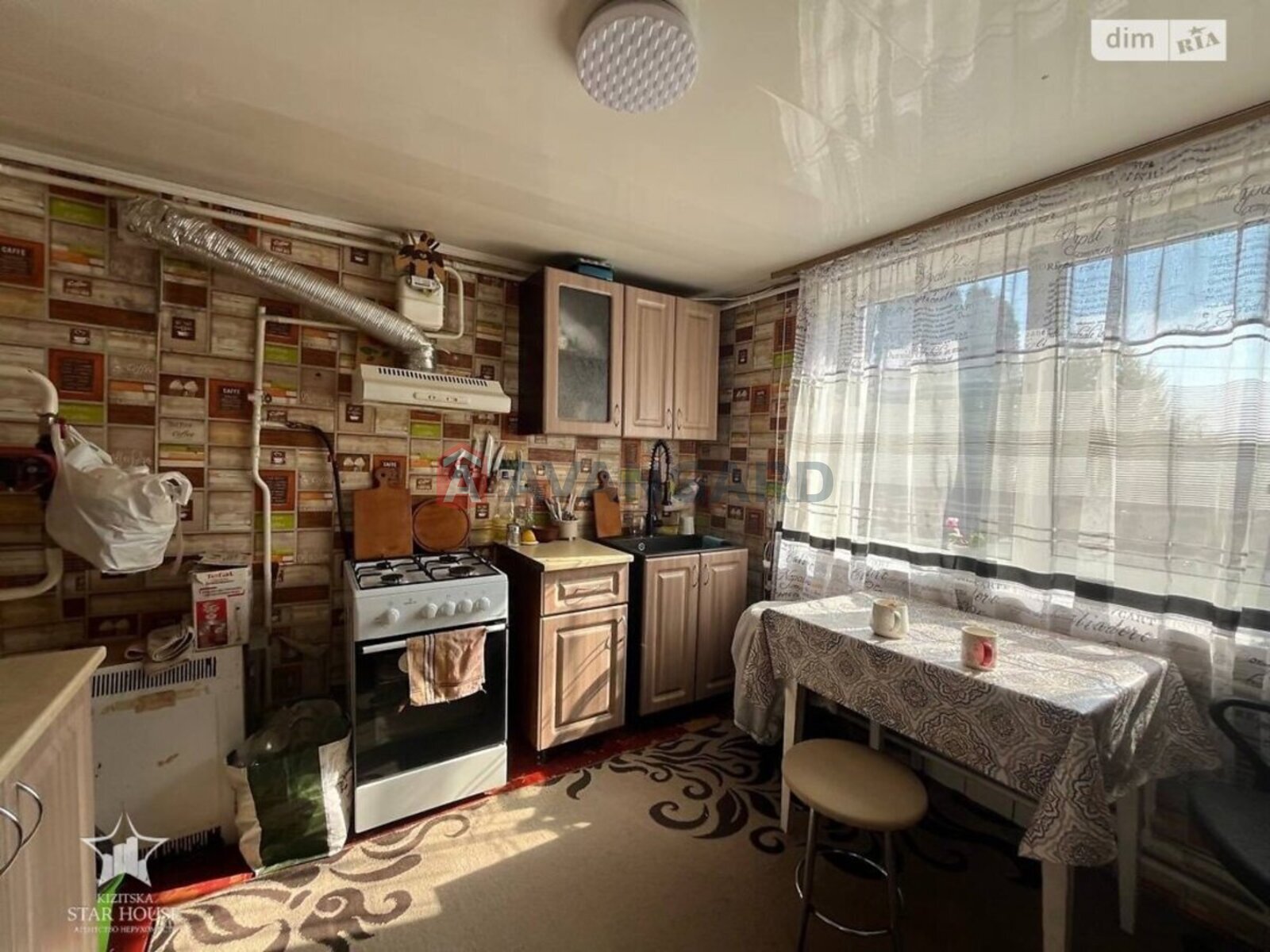 ������� �������, 65 ��.�. ���� 5