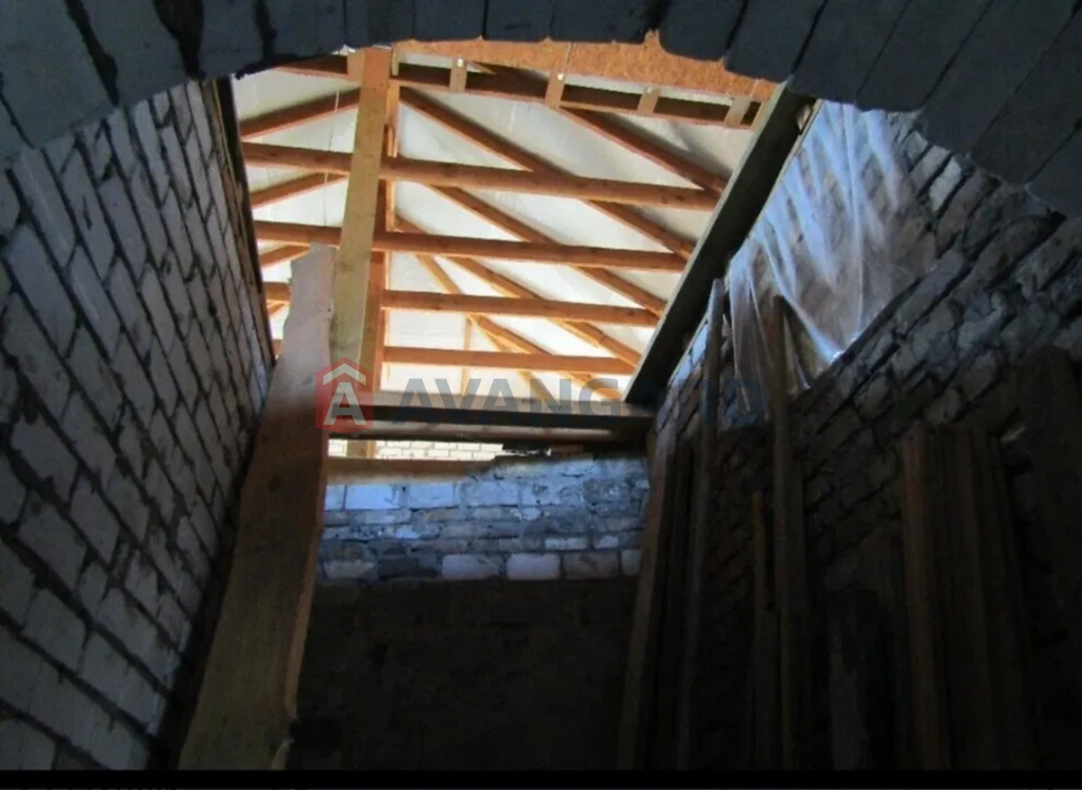 �������, 200 ��.�. ���� 13