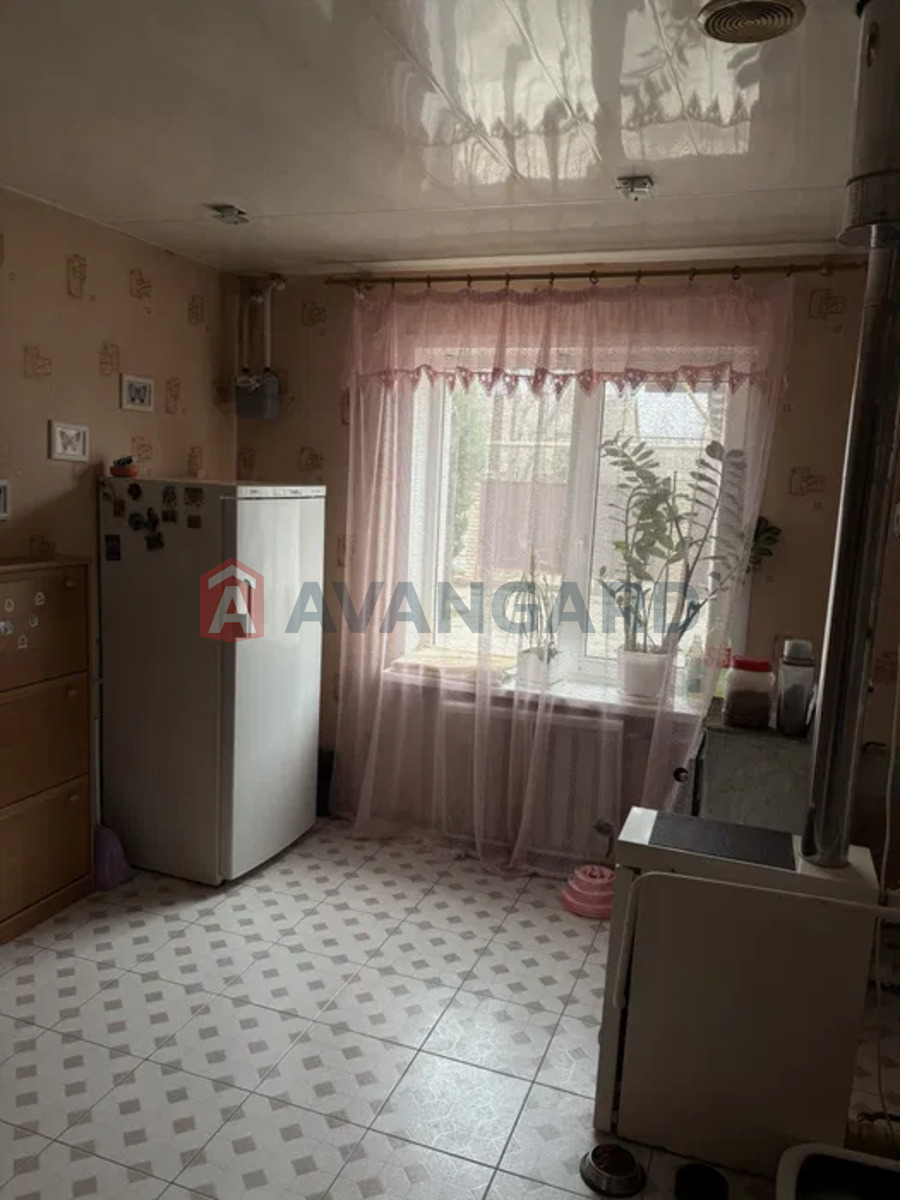 �������, 100 ��.�. ���� 2