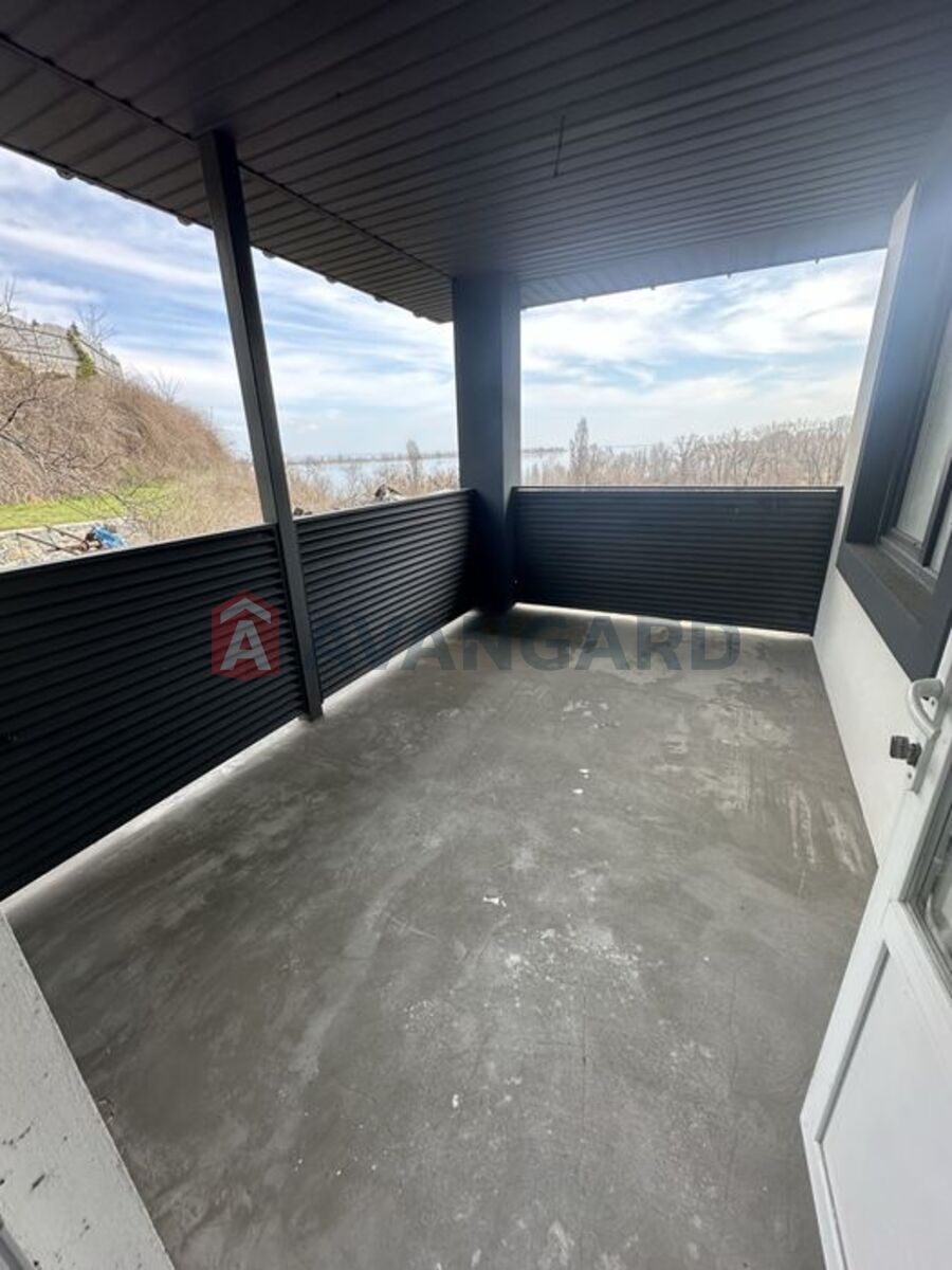 �������, 270 ��.�. ���� 6