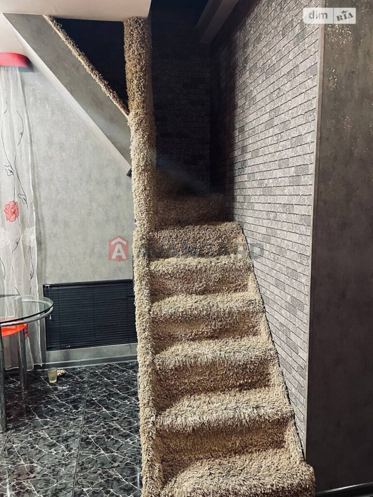 �������, 120 ��.�. ���� 12