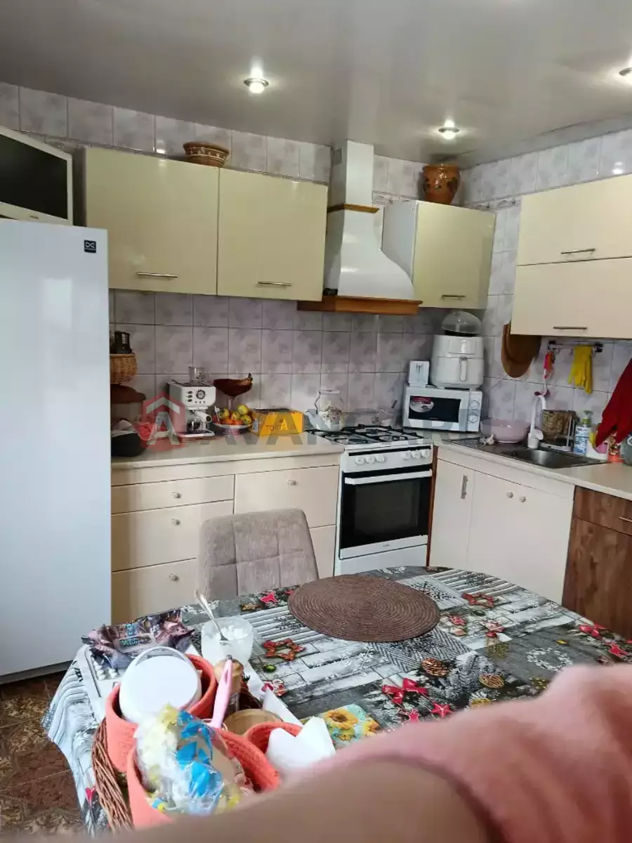 ���, 136 ��.�. ���� 12