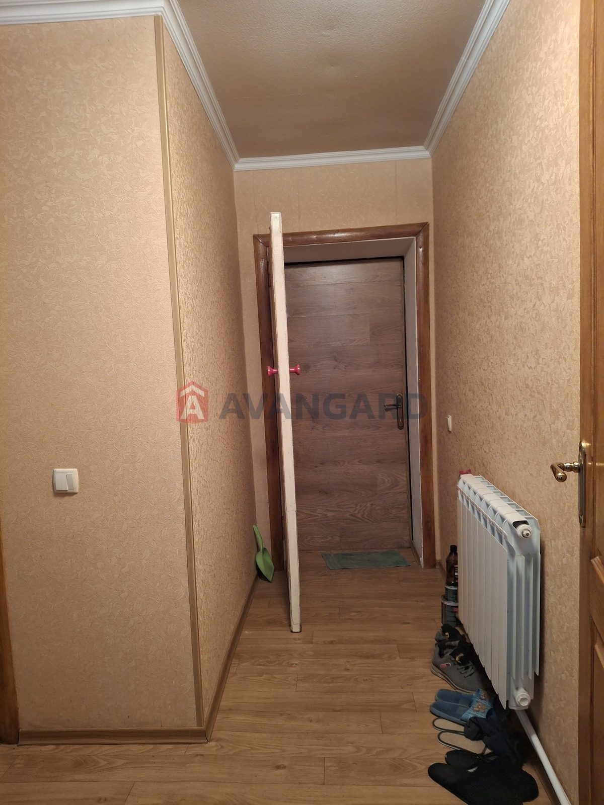 �������, 100 ��.�. ���� 14