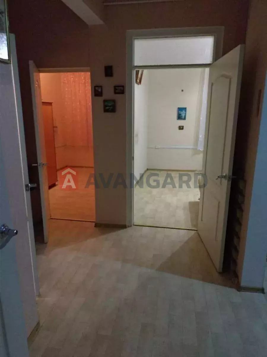 ������� �������, 47 ��.�. ���� 13