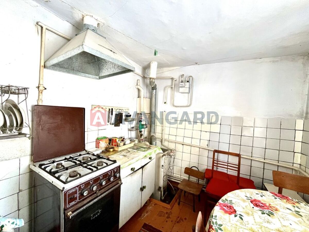 �������, 82 ��.�. ���� 16