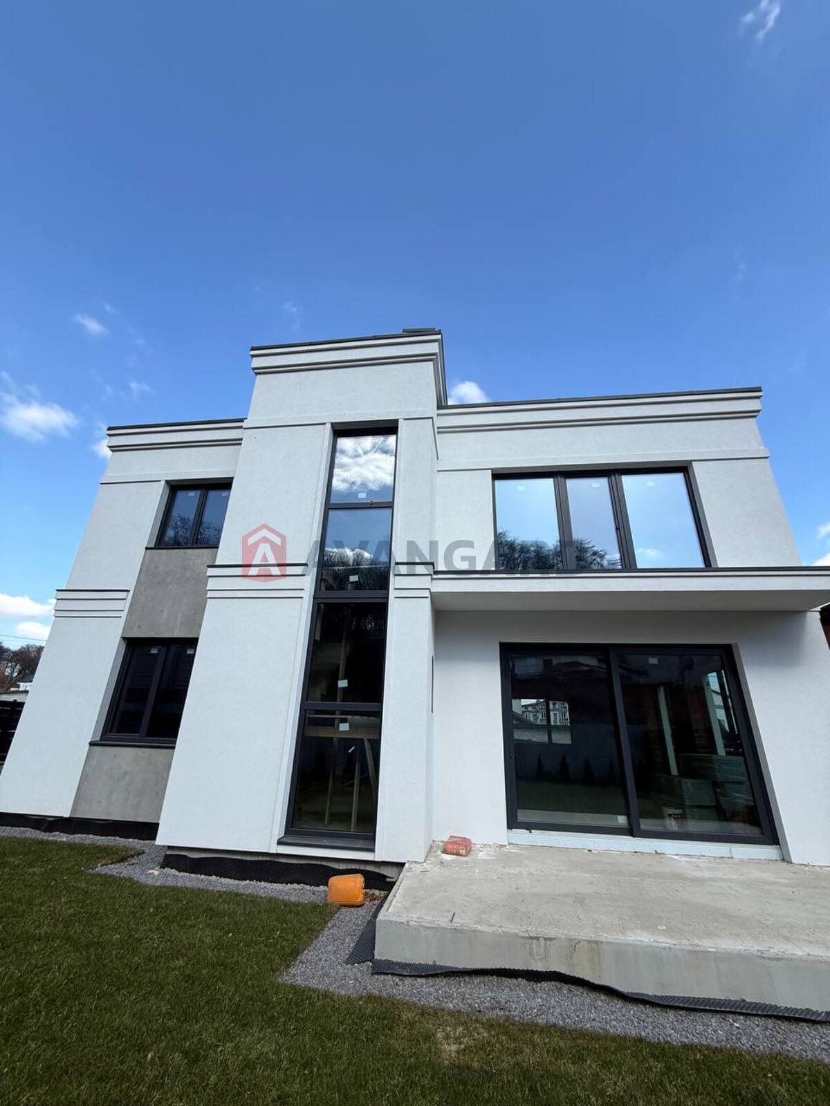 �������, 217 ��.�. ���� 1