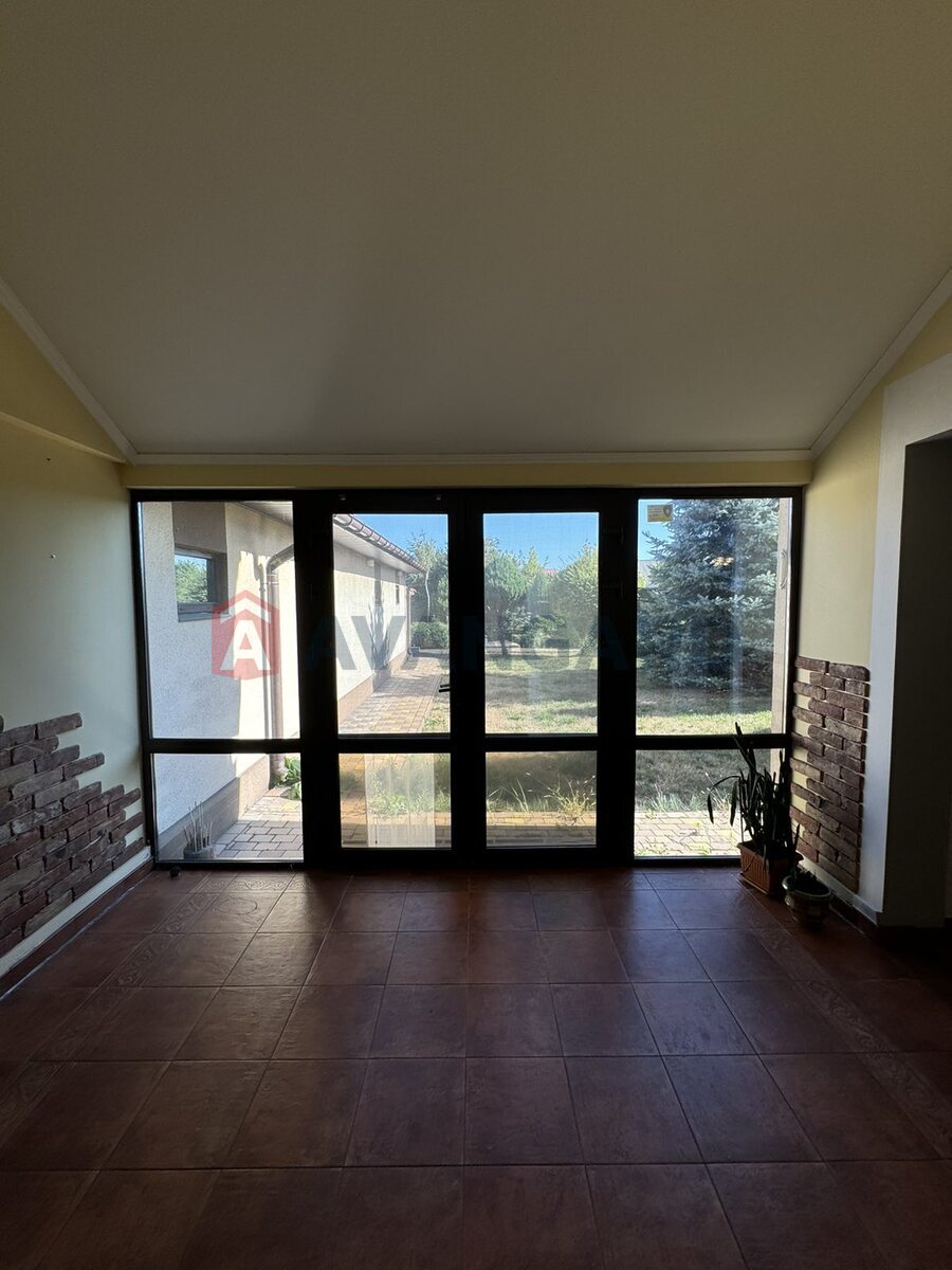 ���, 210 ��.�. ���� 12