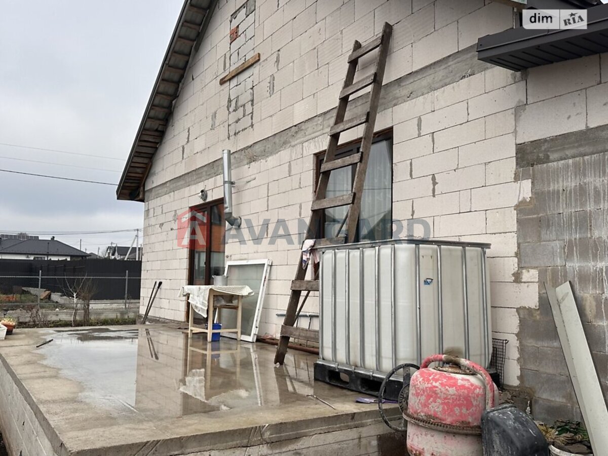 �������, 100 ��.�. ���� 6