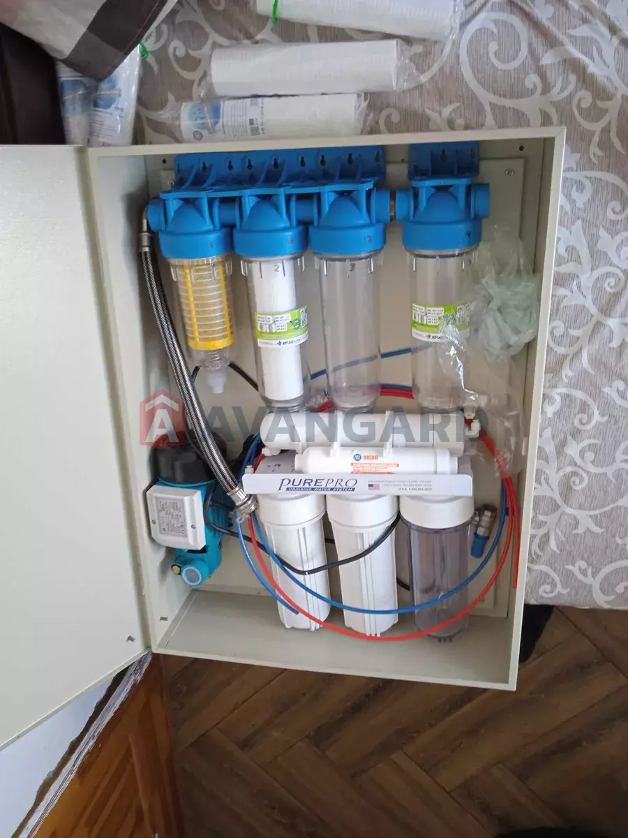 �������, 80 ��.�. ���� 10