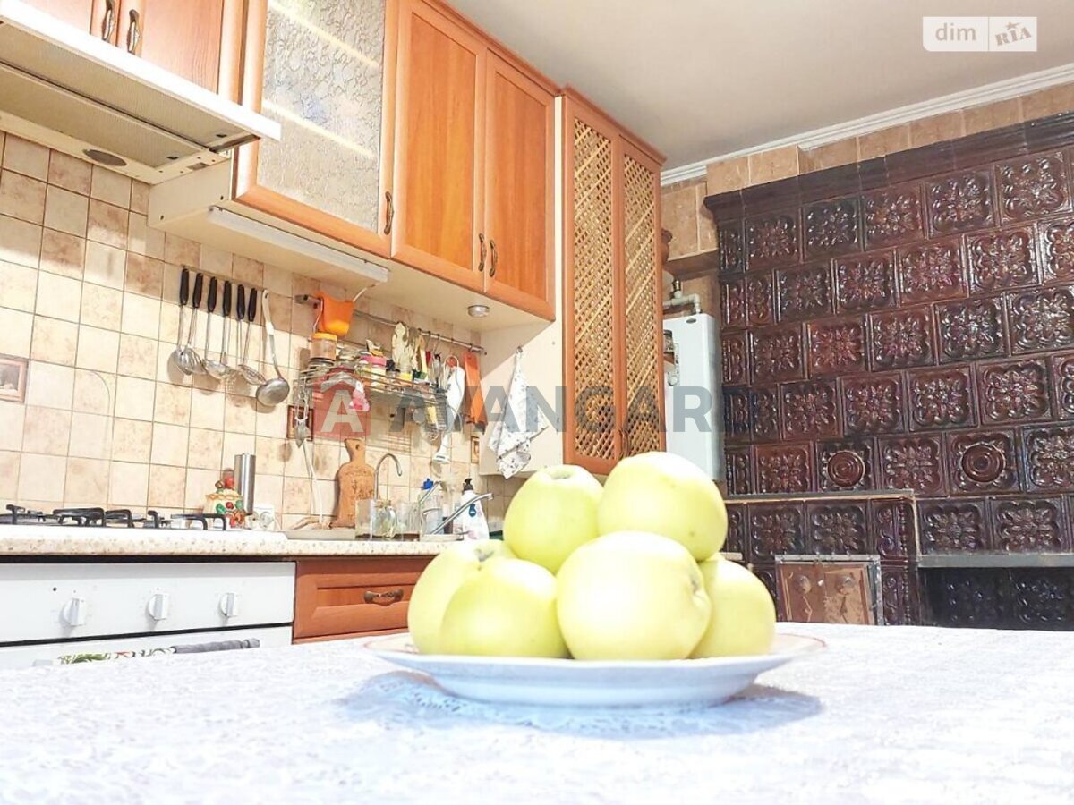 �������, 163 ��.�. ���� 19