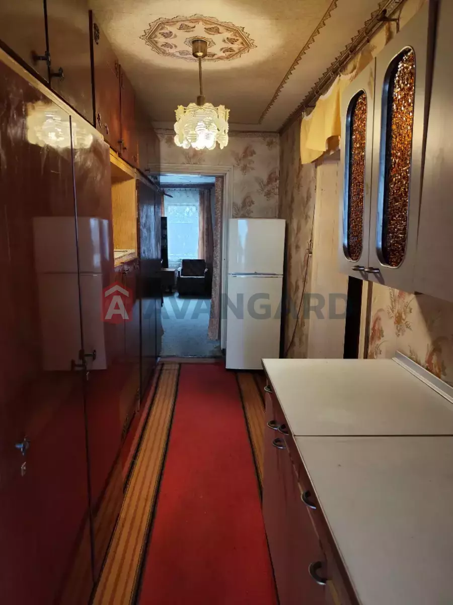 ������� �������, 75 ��.�. ���� 10