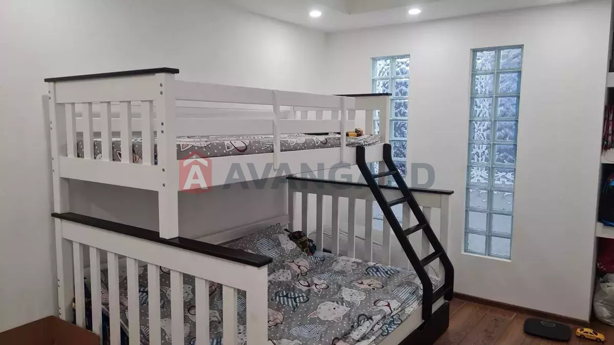 �������, 105 ��.�. ���� 7