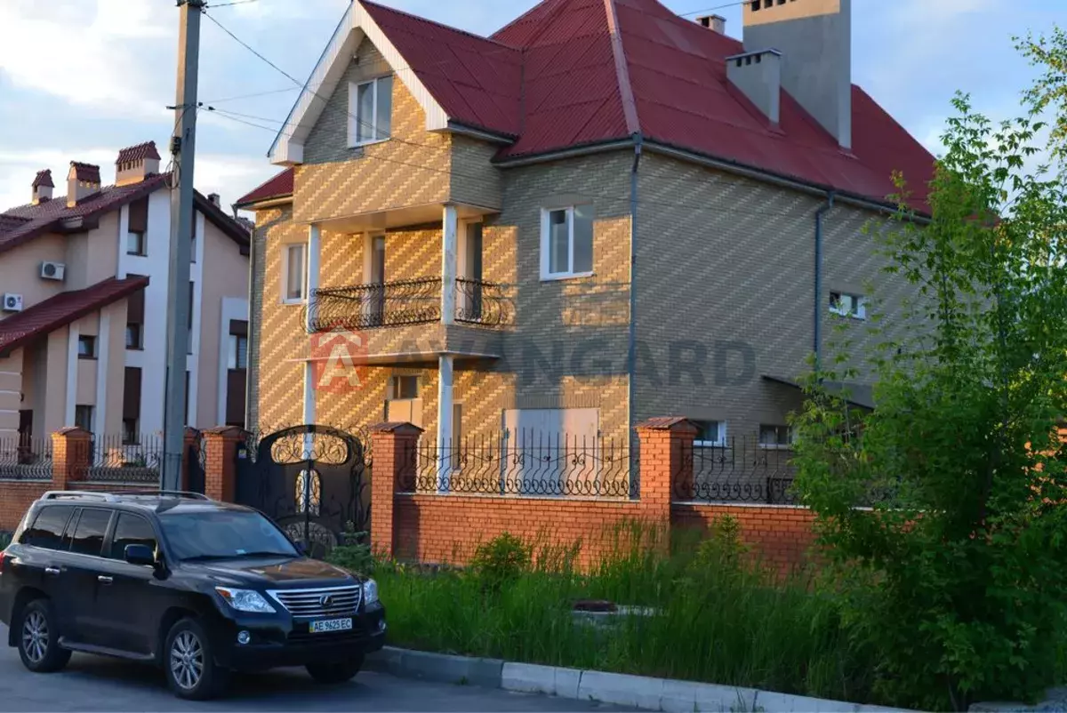 �������, 600 ��.�. ���� 11