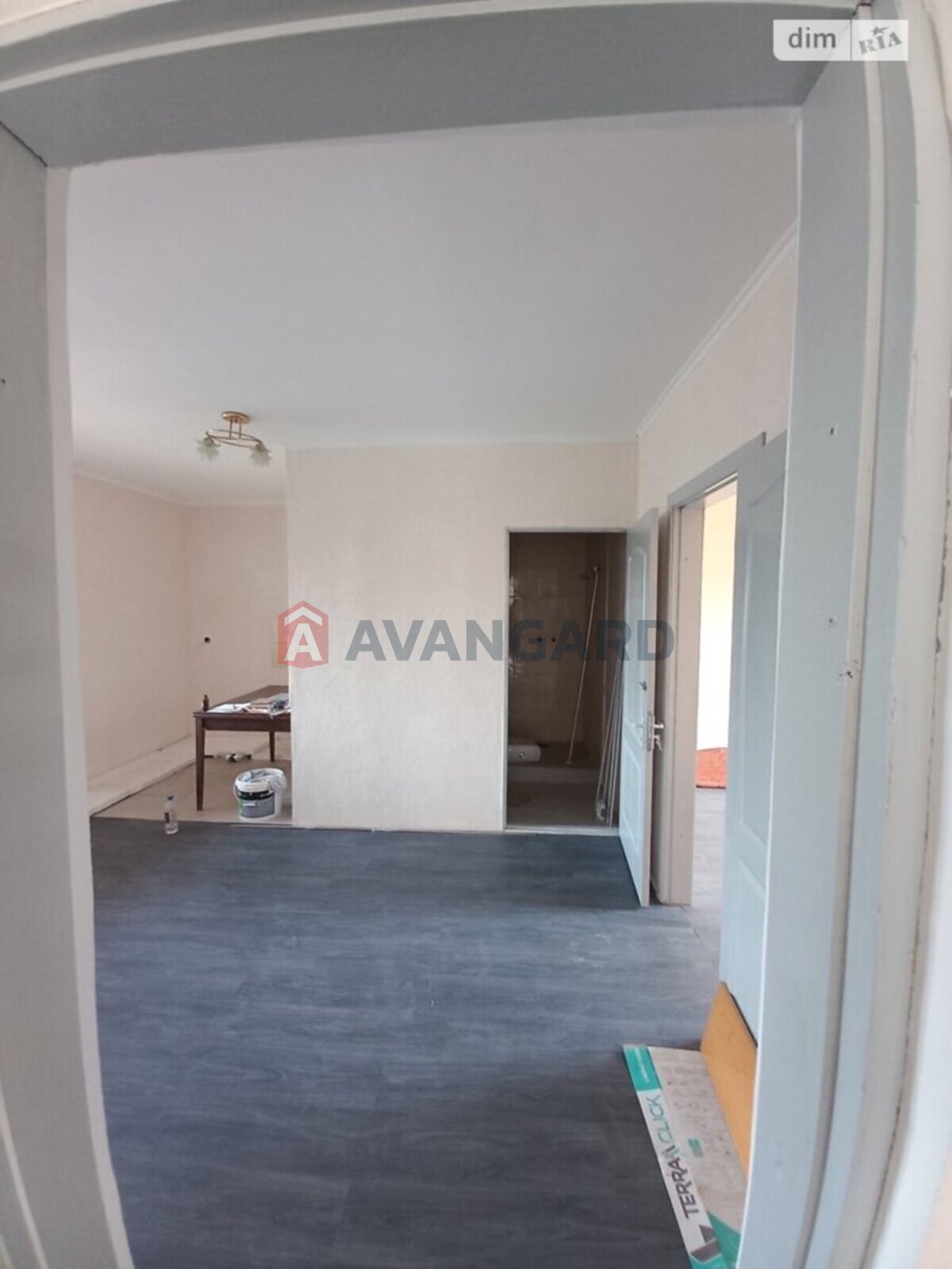 �������, 165 ��.�. ���� 9