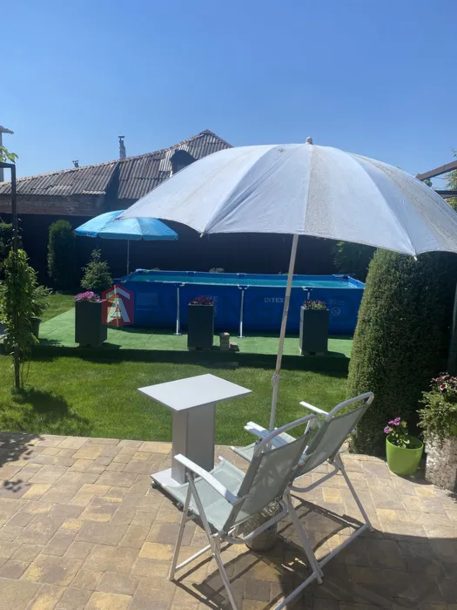 �������, 200 ��.�. ���� 17