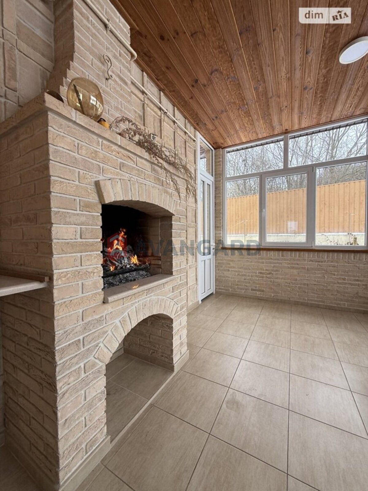 �������, 214 ��.�. ���� 21