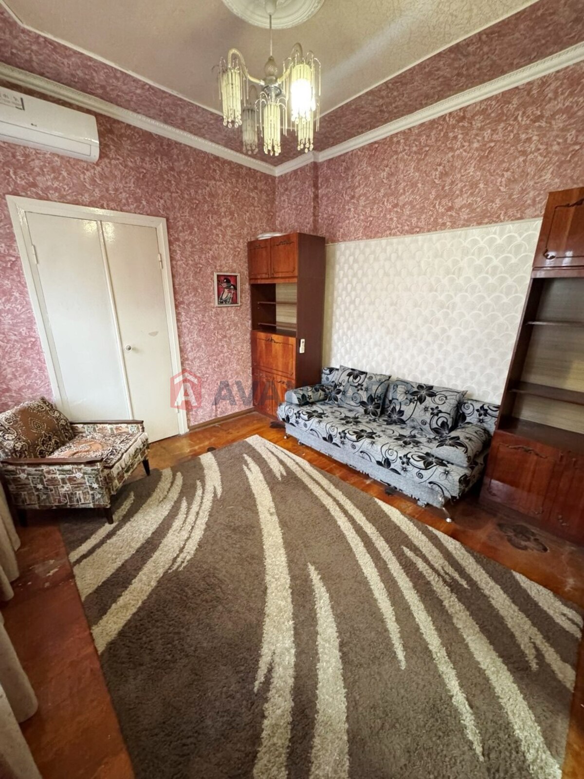 ������� �������, 47 ��.�. ���� 12