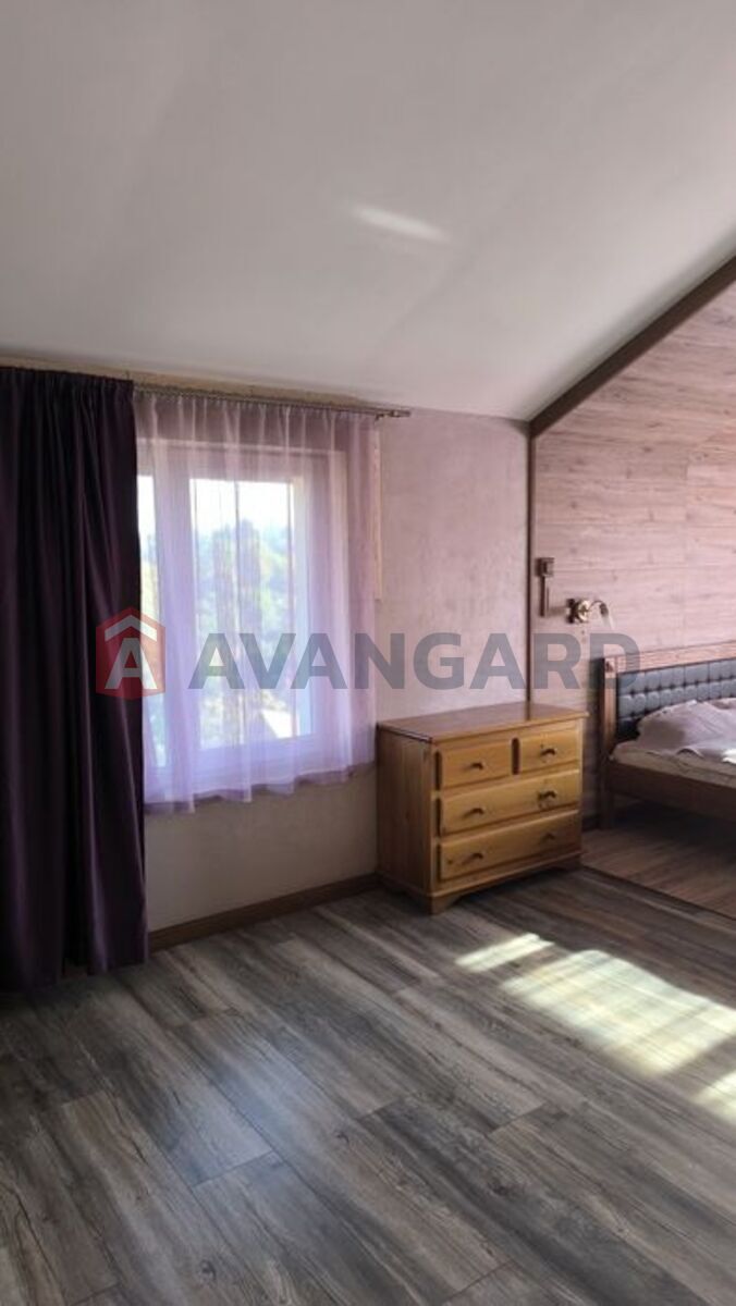 �������, 300 ��.�. ���� 12