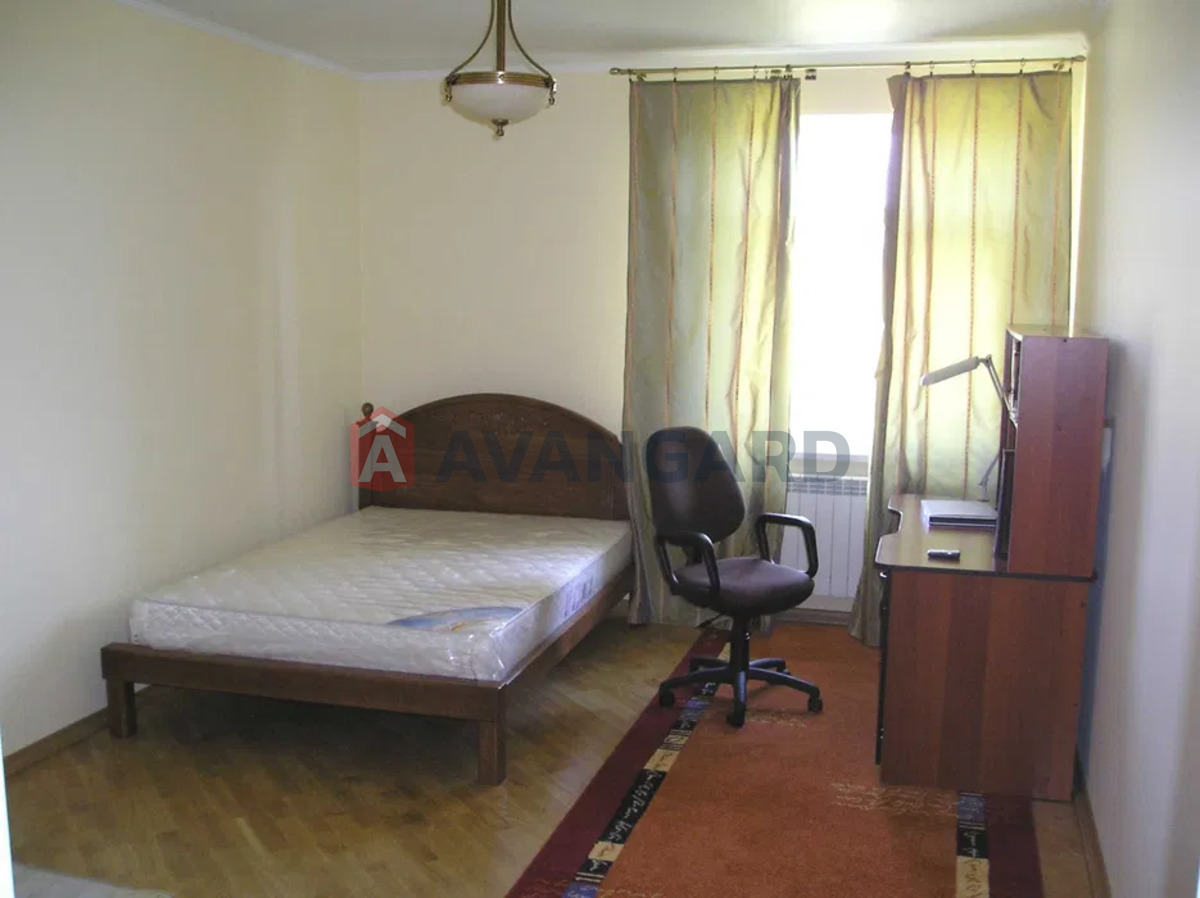 �������, 400 ��.�. ���� 17