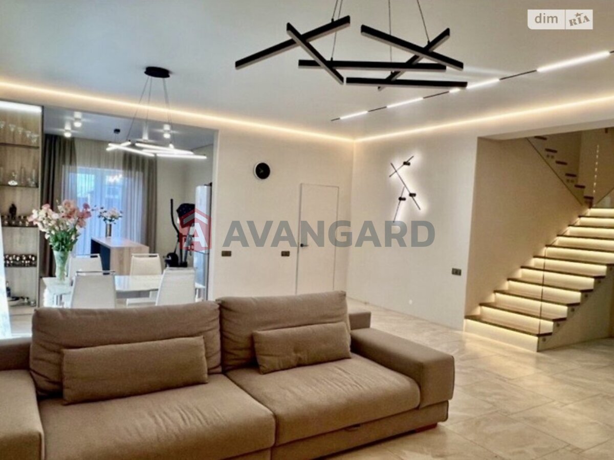 �������, 240 ��.�. ���� 14