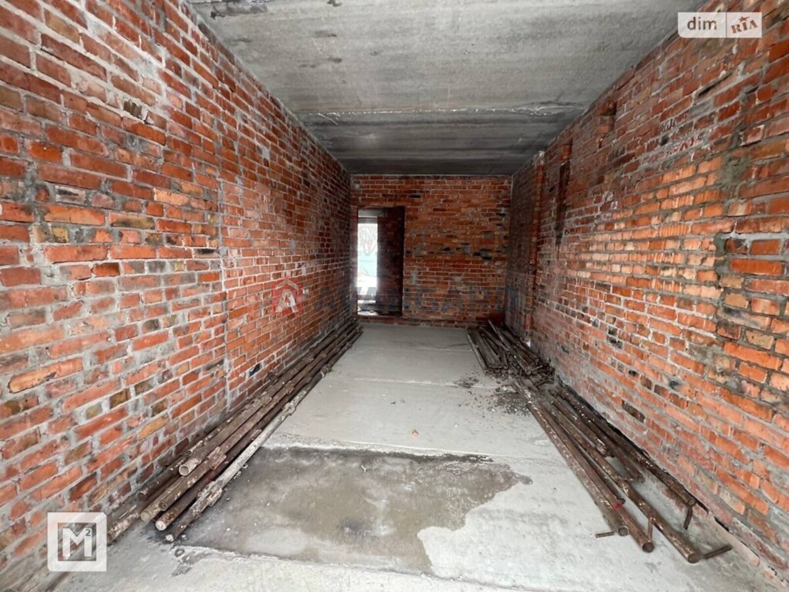 �������, 115 ��.�. ���� 12