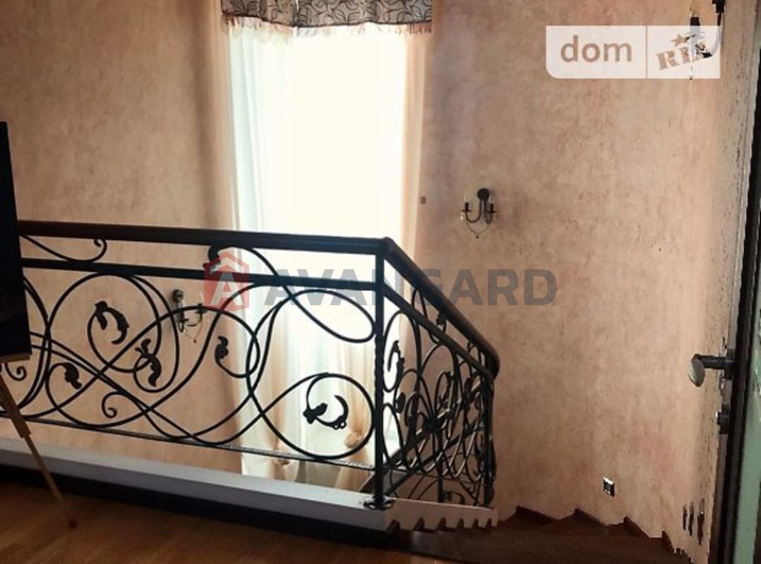 �������, 360 ��.�. ���� 4