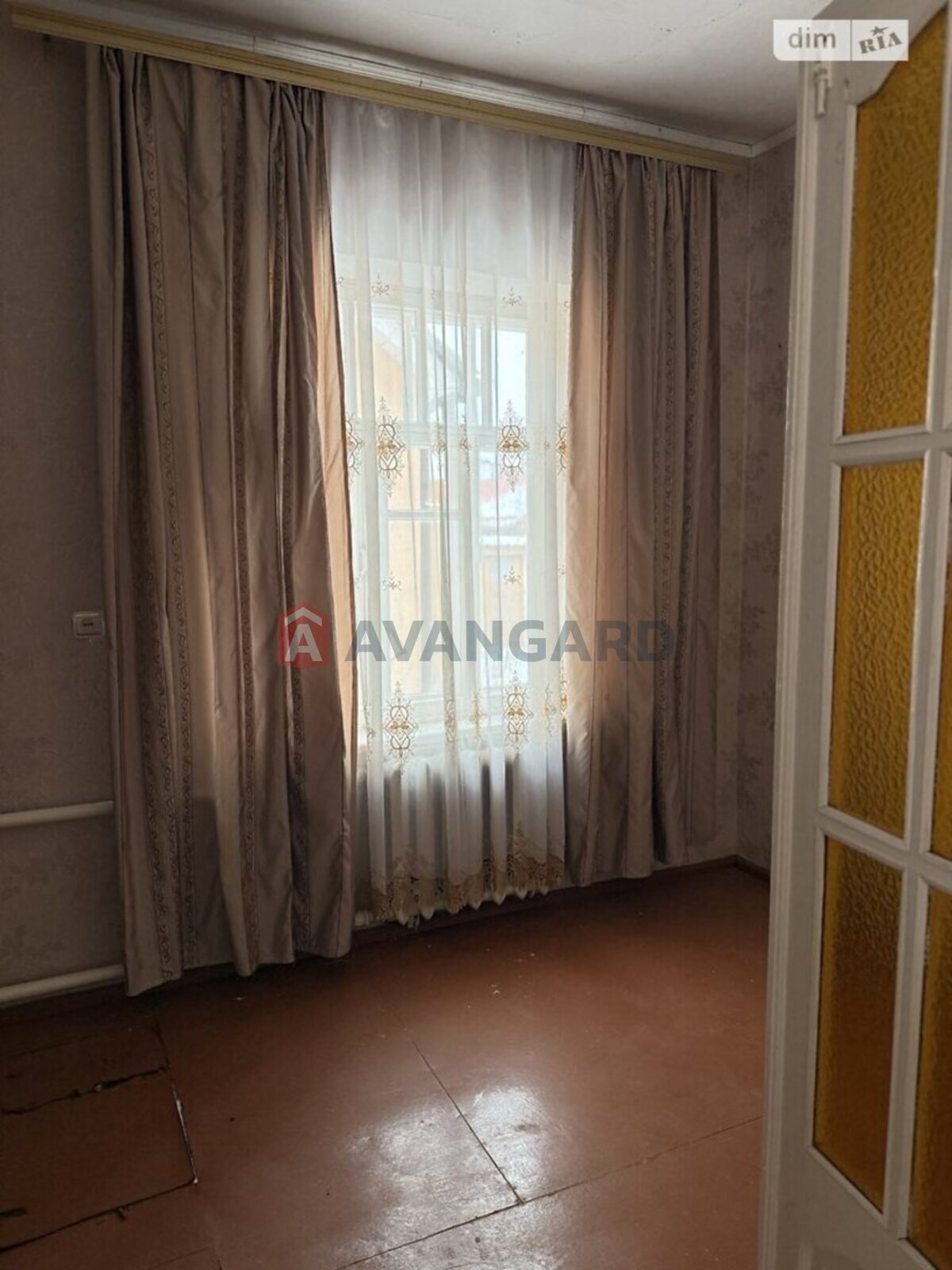 �������, 82 ��.�. ���� 12