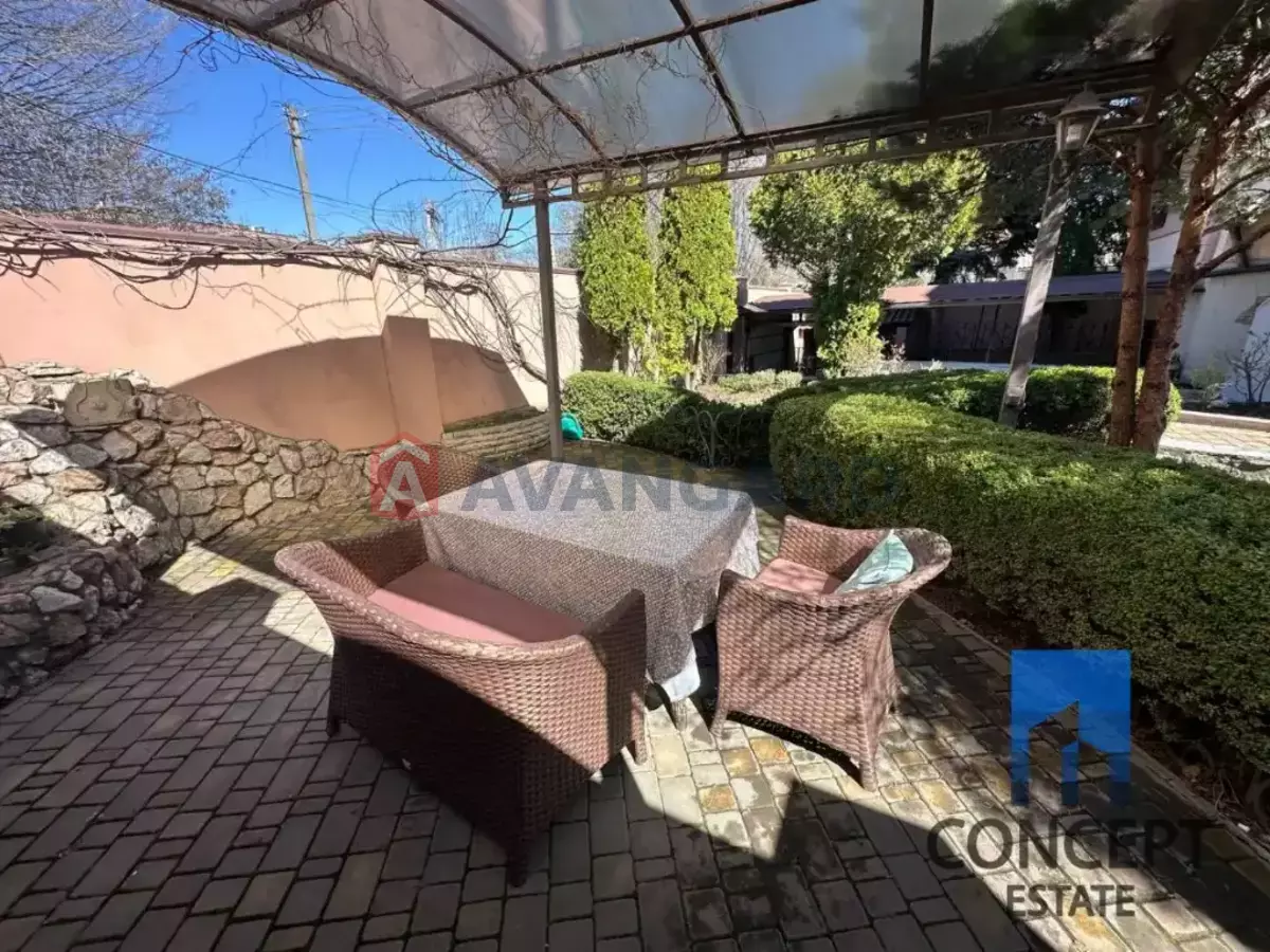 �������, 378 ��.�. ���� 10