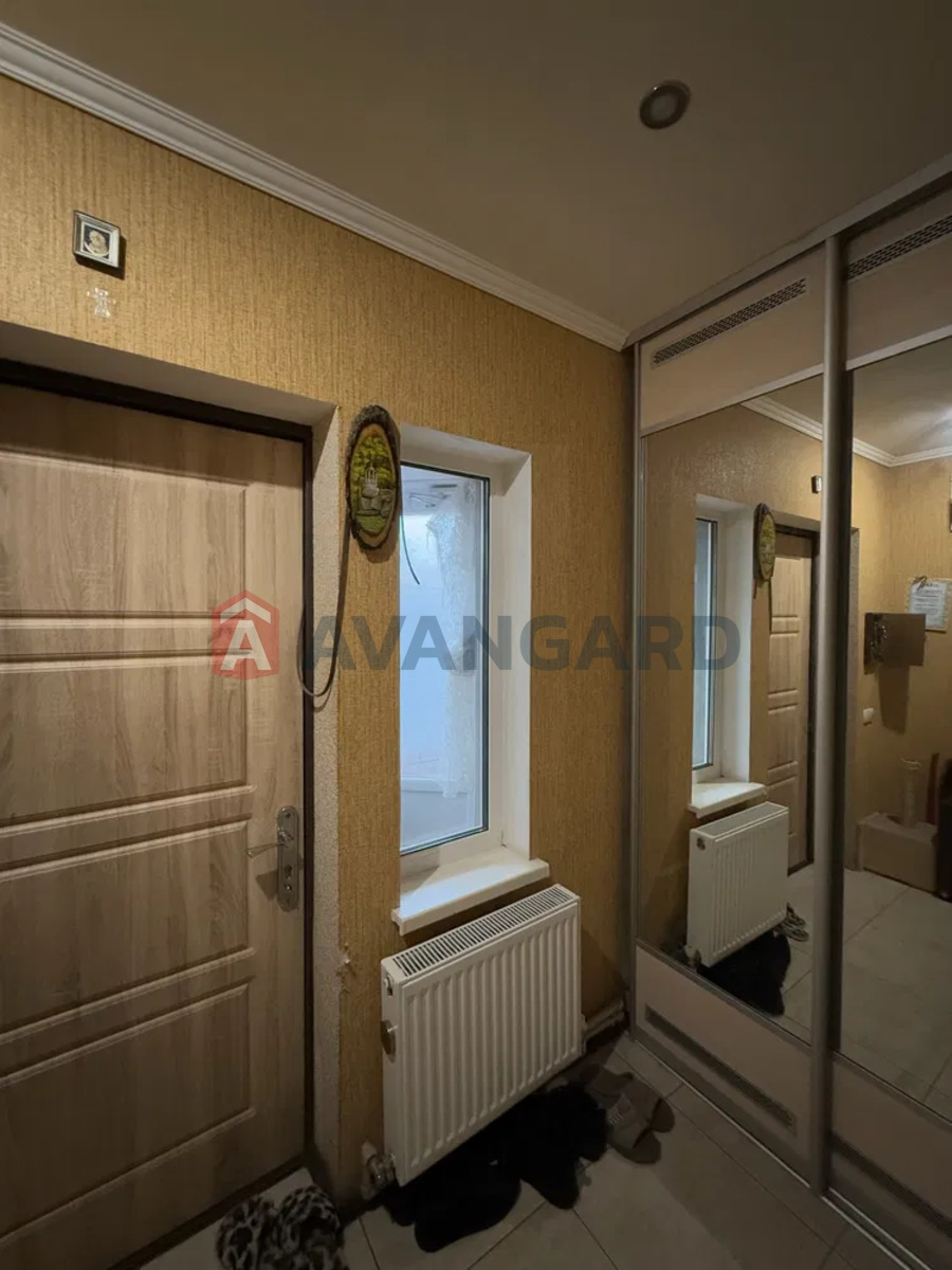 ������� �������, 42 ��.�. ���� 11