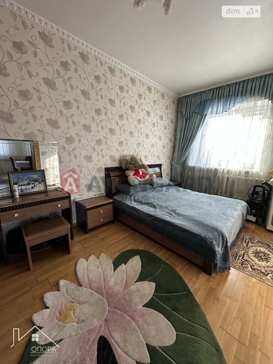 �������, 151 ��.�. ���� 7