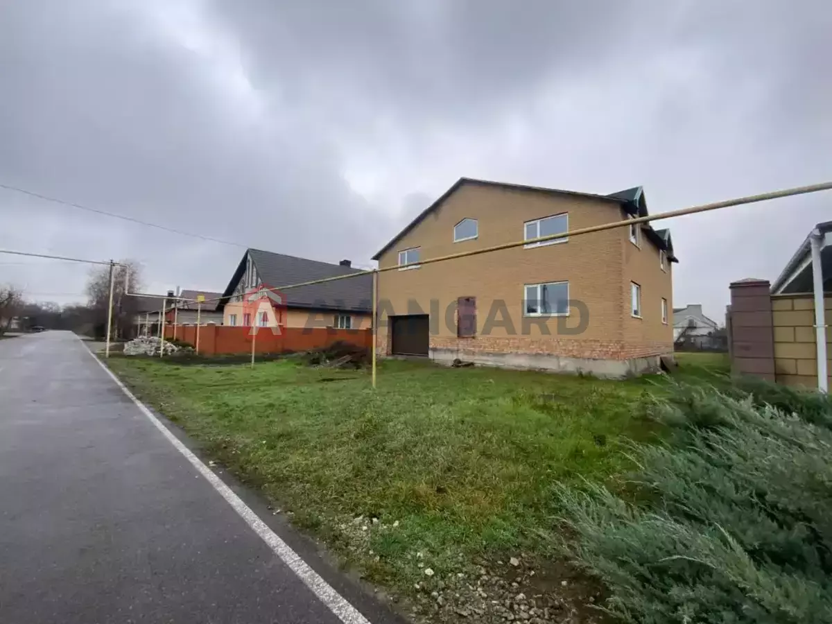 �������, 280 ��.�. ���� 3