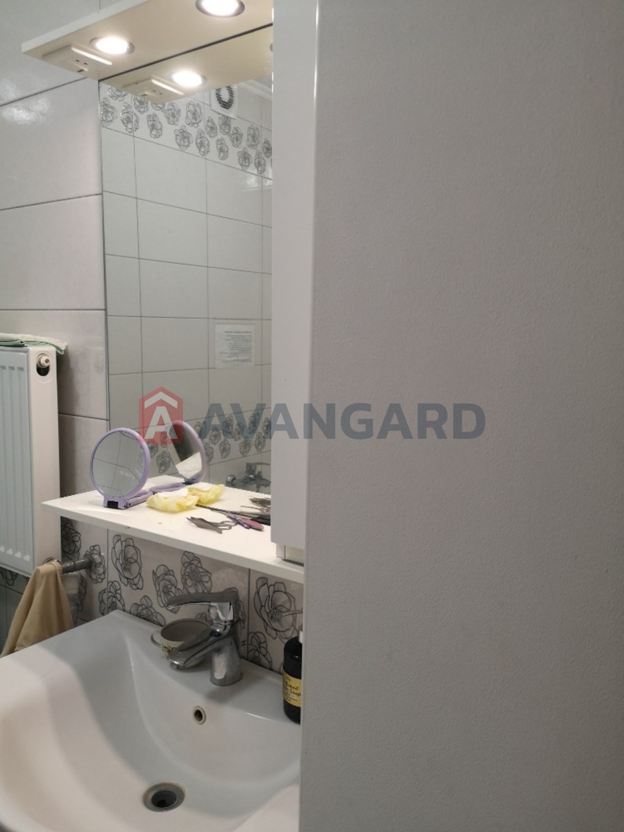 ������� �������, 100 ��.�. ���� 21