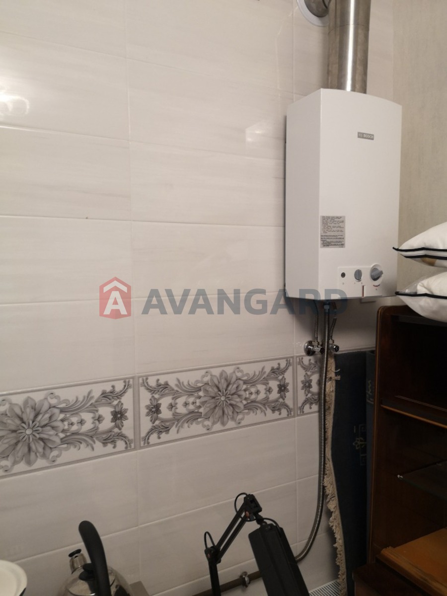 ������� �������, 100 ��.�. ���� 13