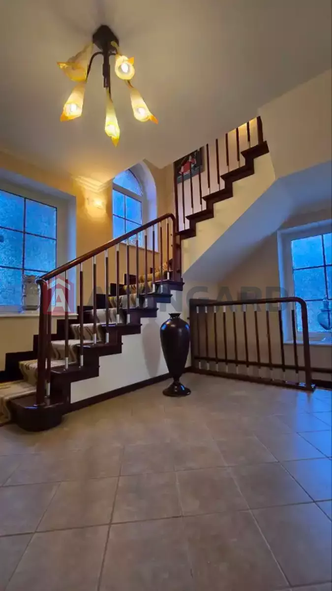 �������, 320 ��.�. ���� 30