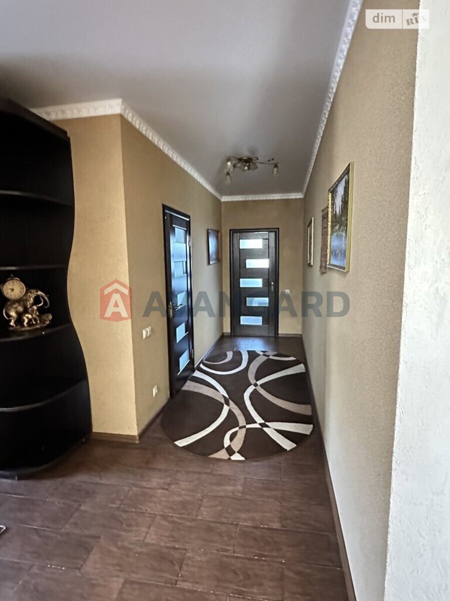 �������, 295 ��.�. ���� 14