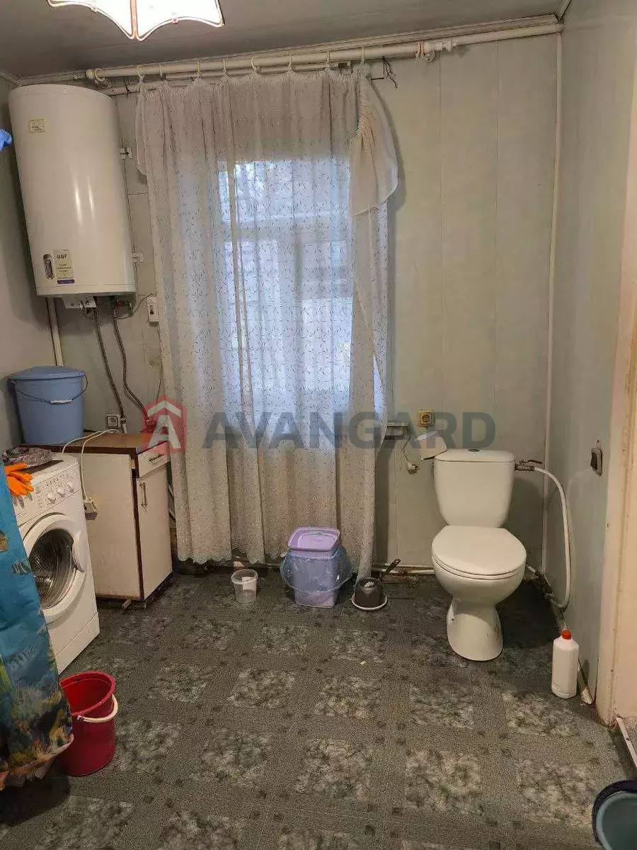 ������� �������, 90 ��.�. ���� 13