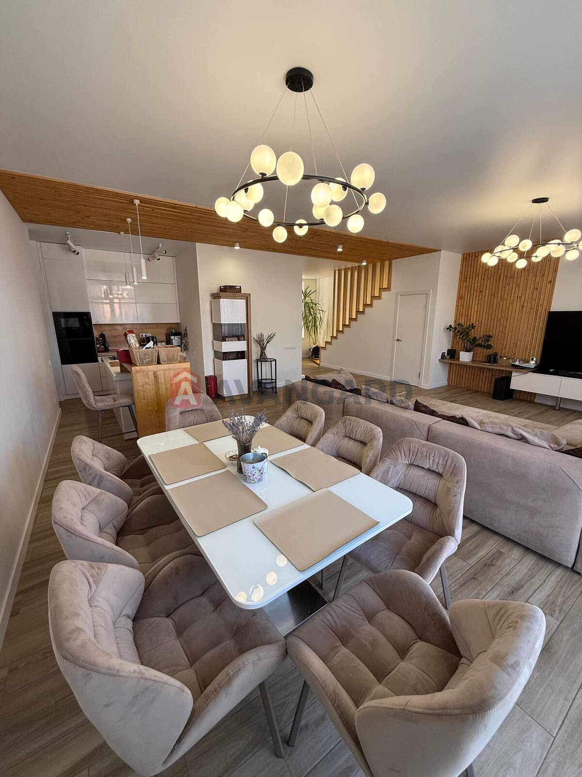 ��������, 170 ��.�. ���� 2