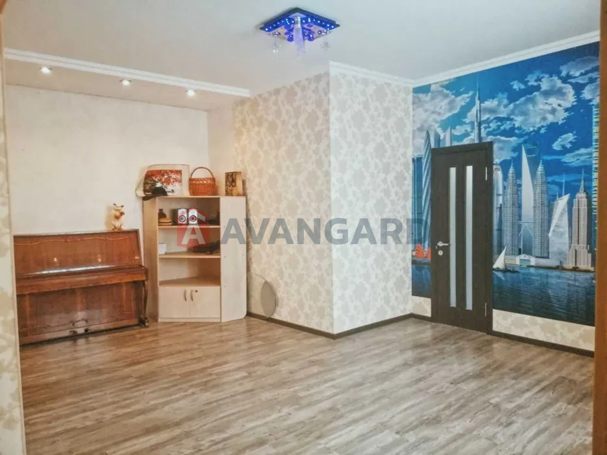 ������� �������, 100 ��.�. ���� 1