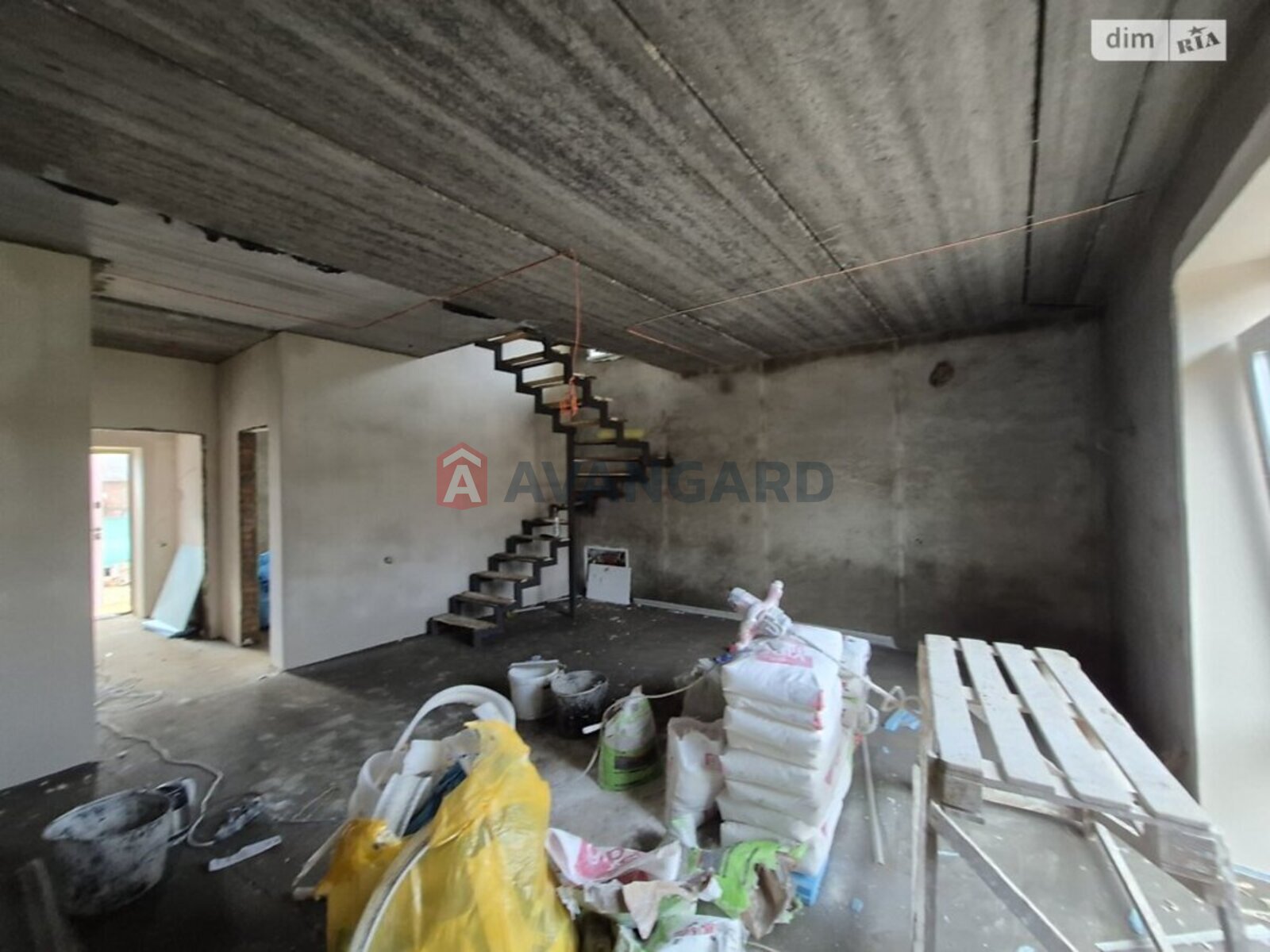 �������, 105 ��.�. ���� 9