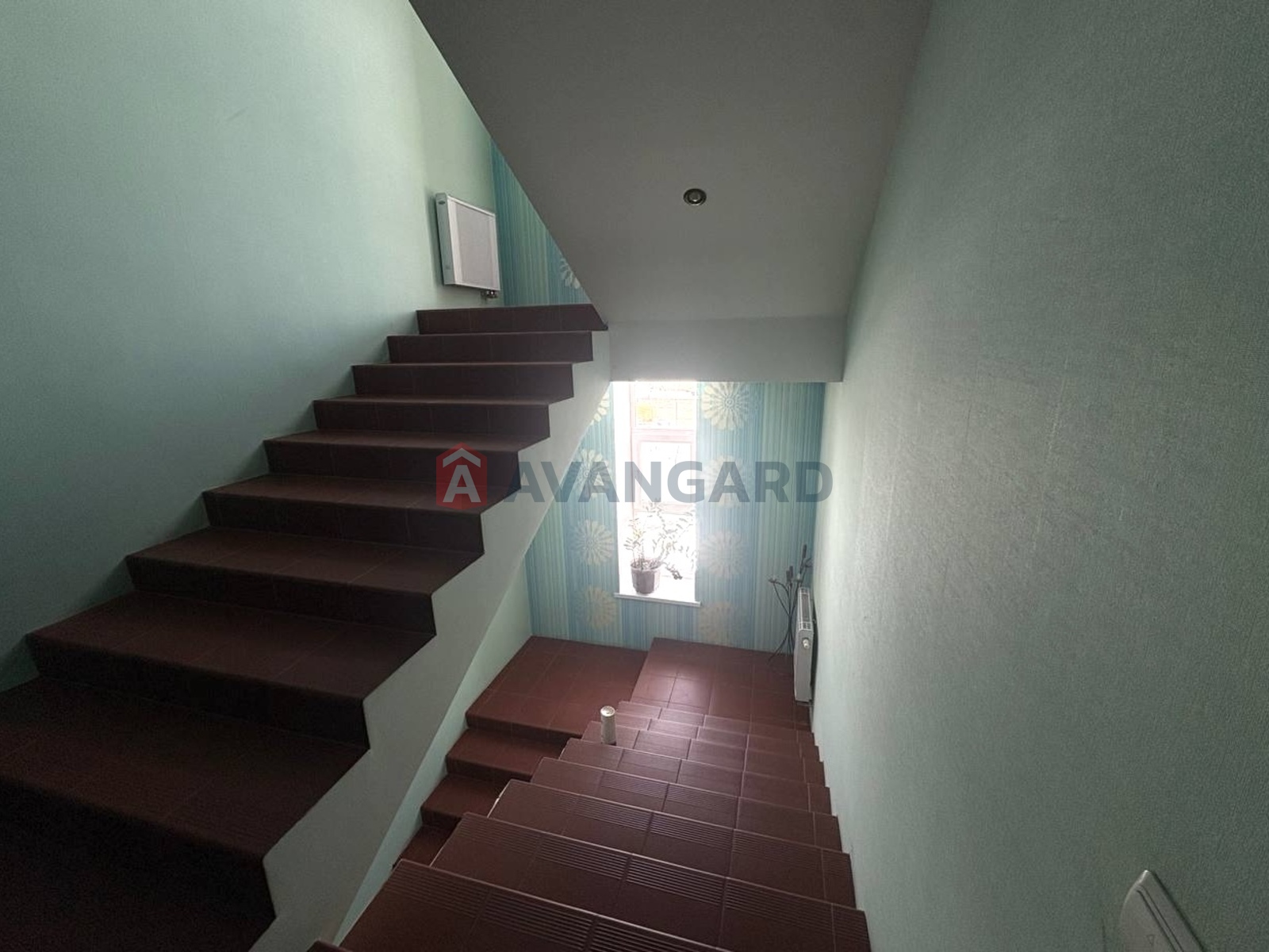 ���, 300 ��.�. ���� 12