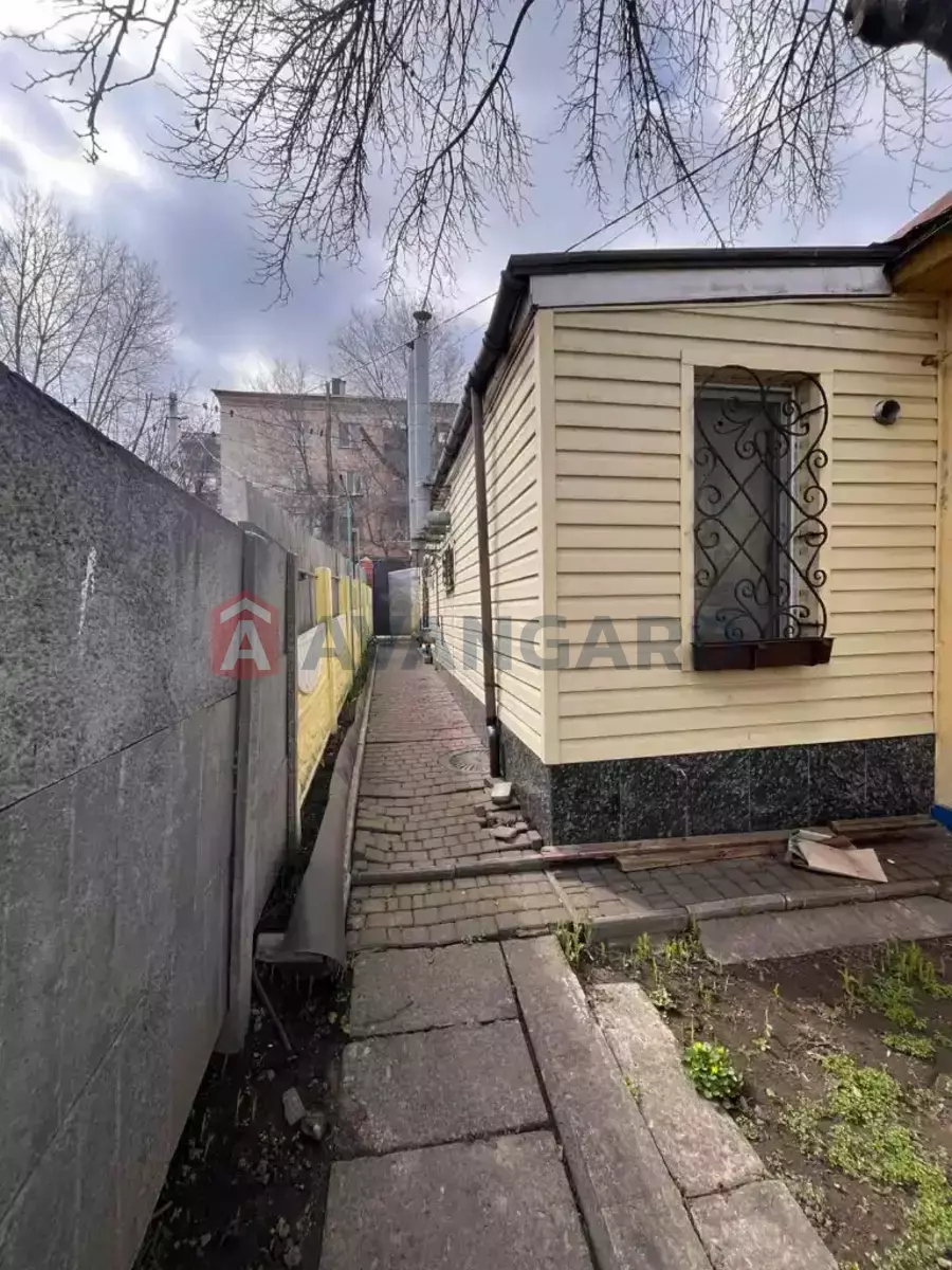 ������� �������, 65 ��.�. ���� 6