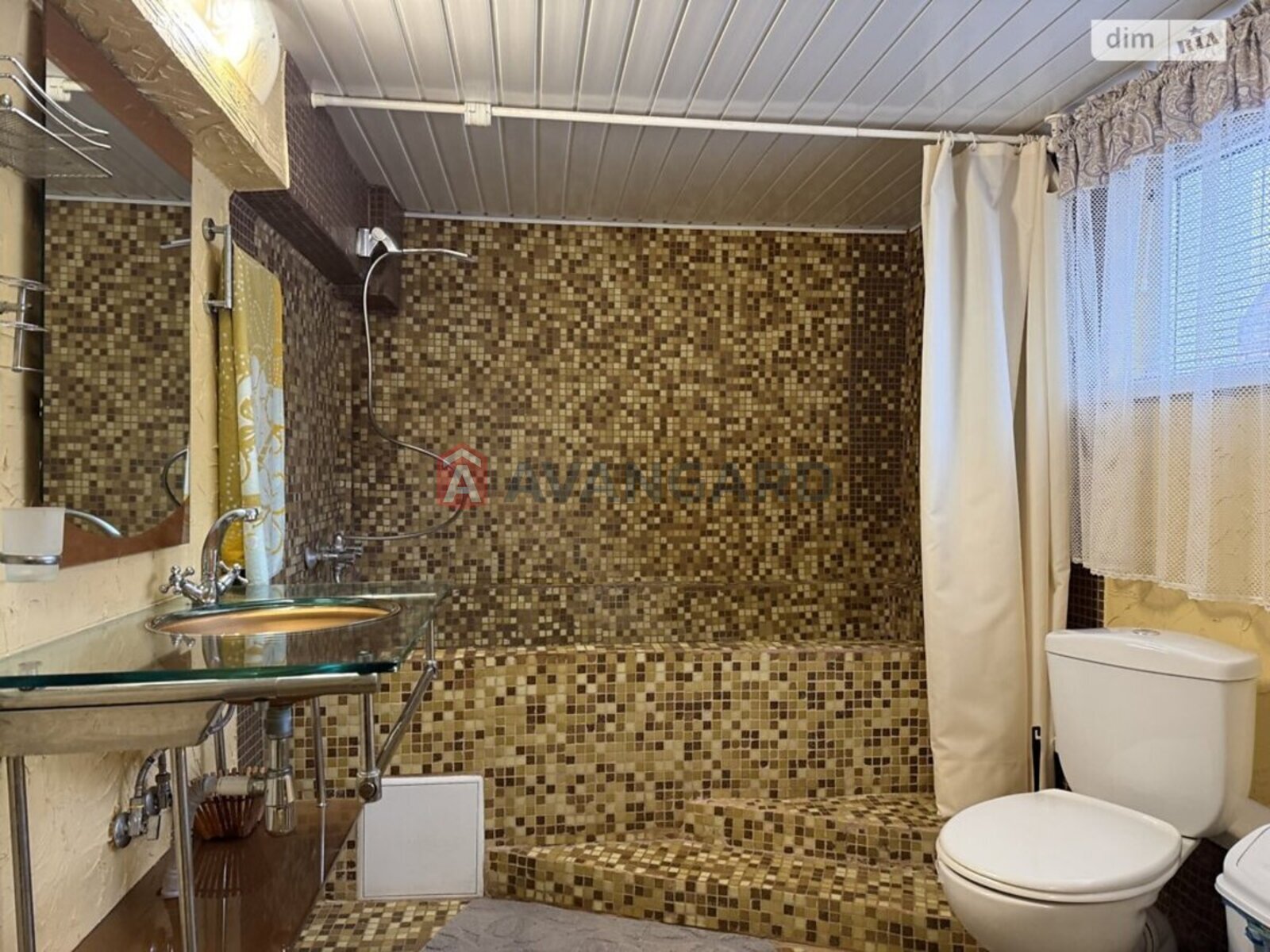 �������, 121 ��.�. ���� 13