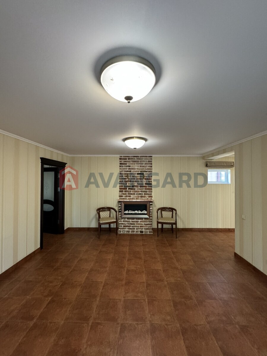 ���, 210 ��.�. ���� 19