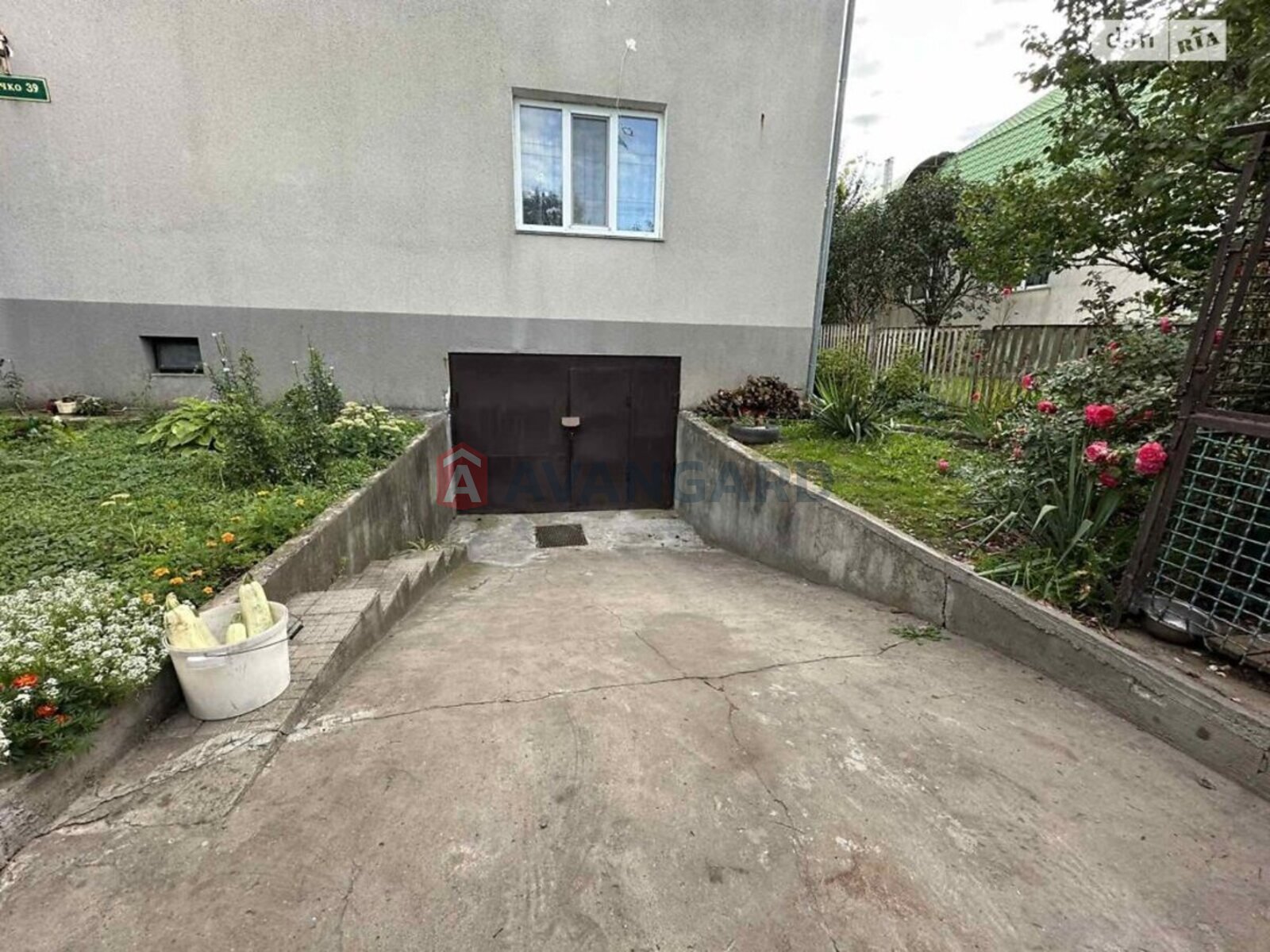 �������, 295 ��.�. ���� 3