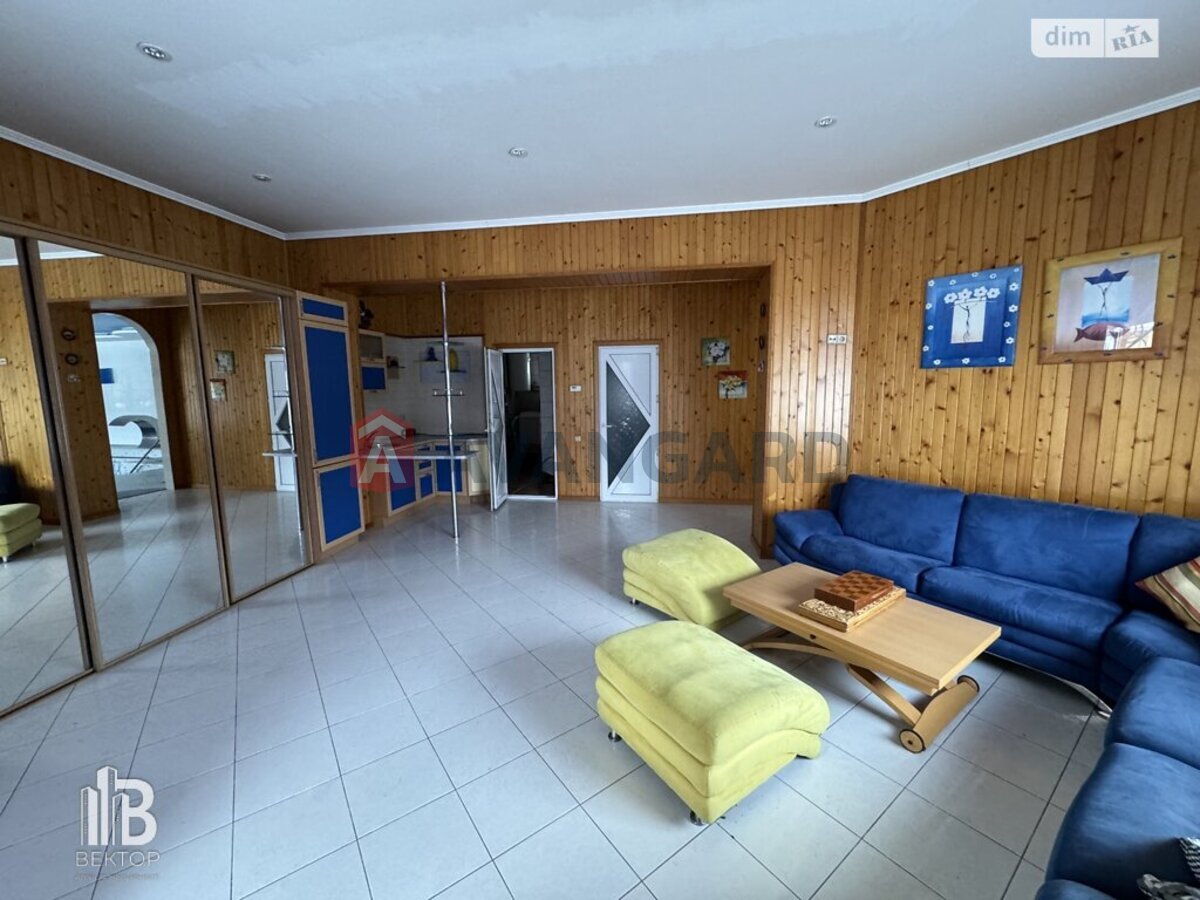 �������, 350 ��.�. ���� 9