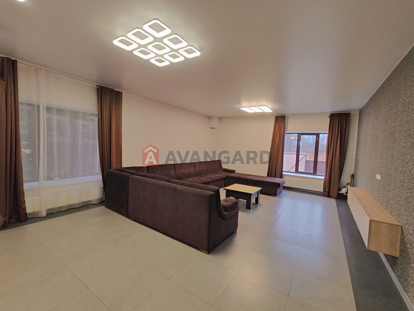 �������, 407 ��.�. ���� 7