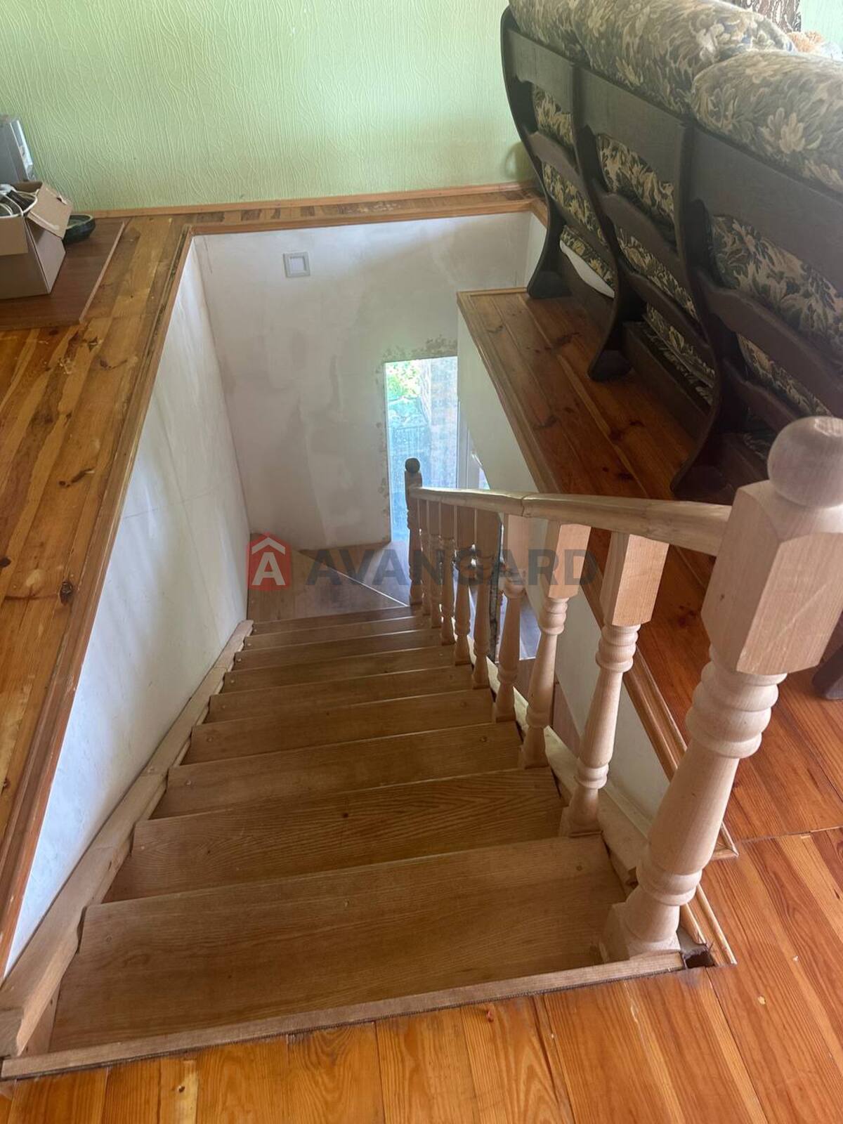 �������, 200 ��.�. ���� 9
